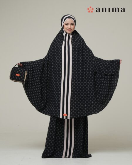 Noona Series 08 Black